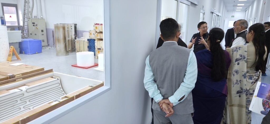 Global TechSolutions Welcomes Gujarat Cabinet Minister and Delegation to Singapore Facility