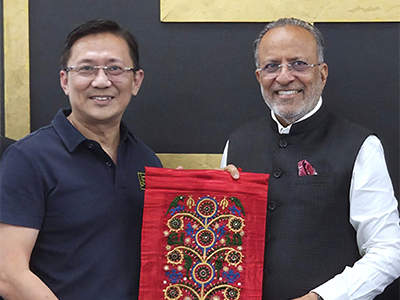 Global TechSolutions Welcomes Gujarat Cabinet Minister and Delegation to Singapore Facility